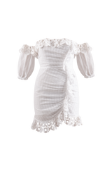 Vestido corto con volantes y mangas