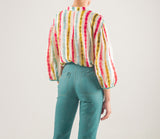 Blusa con mangas voluminosas