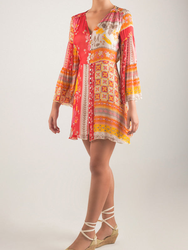 Short printed dress with flowing sleeves